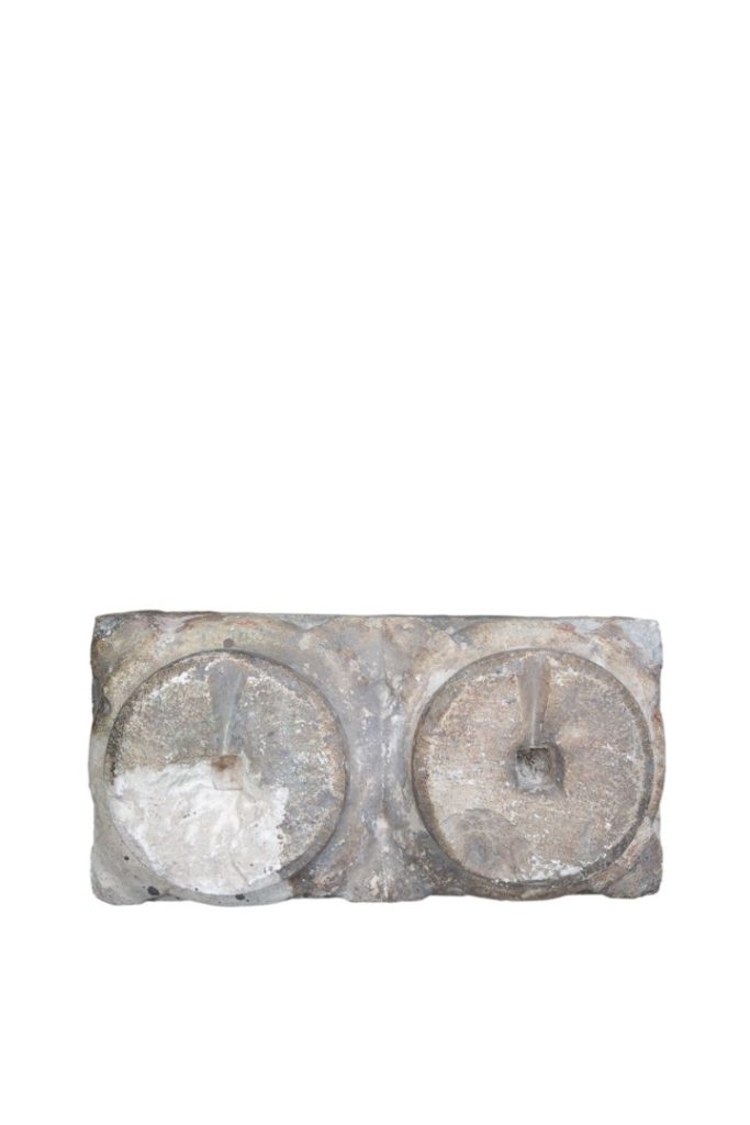 Basi di capitelli di colonnine binate